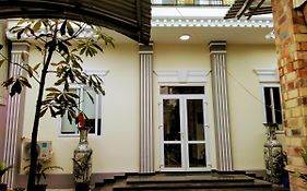 Nhà nghỉ Đế Vương